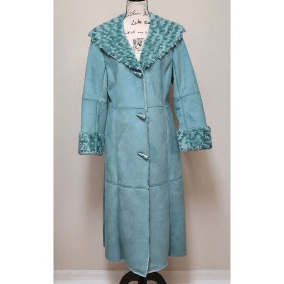 Women's Blue Coat - Picture 15 of 16